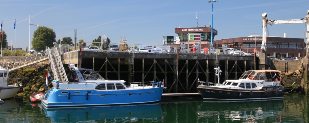 Zeewaardige Discovery in Franse haven