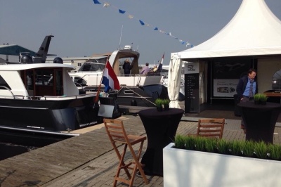 Super Lauwersmeer mit Discovery-Serie auf Motorboot Sneek 2016