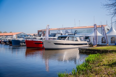 Topmodellen Discovery-lijn ook te zien op Motorboot Sneek