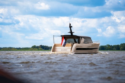 Two Discovery Flagship Models at HISWA te Water 2025