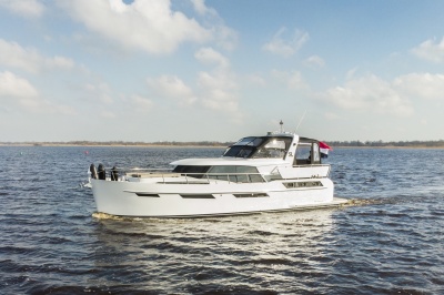 Step aboard the Discovery 47 AC for a one week pilot voyage