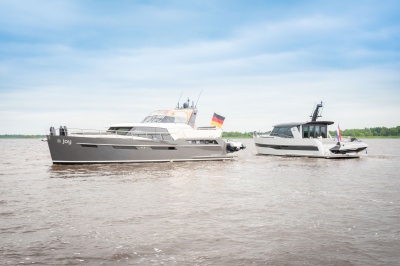 Discovery 47 AC and 47 OC side-by-side at HISWA te Water 2021