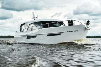 Super Lauwersmeer at the Motorboot Sneek Show (7-9 April 2017)