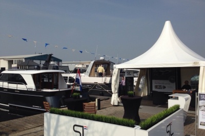 Discovery AC & Evolve OC ist auf der Motorbootschau in Sneek vertreten