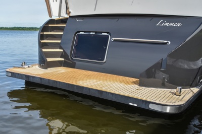 Super Lauwersmeer bouwt volledig customized Discovery 45 AC